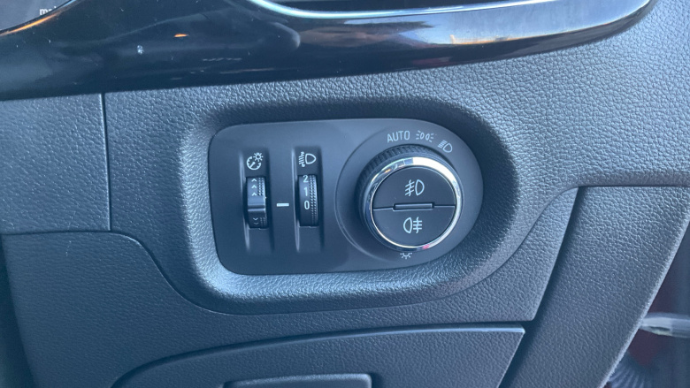 Vauxhall Astra 1.2 Turbo 145 Griffin Edition 5dr Petrol Hatchback